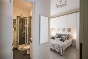 Relaxing modern Room with private bathroom